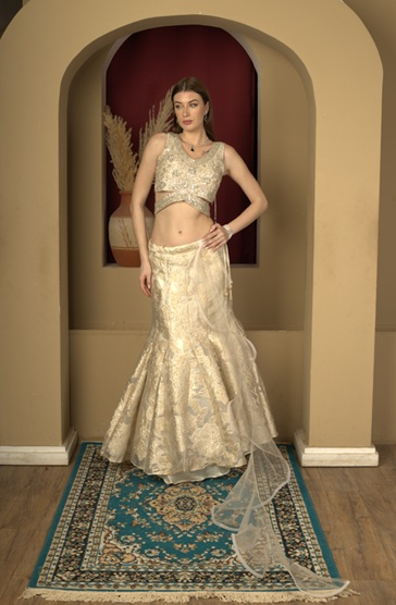 Luna Meraki Lehenga