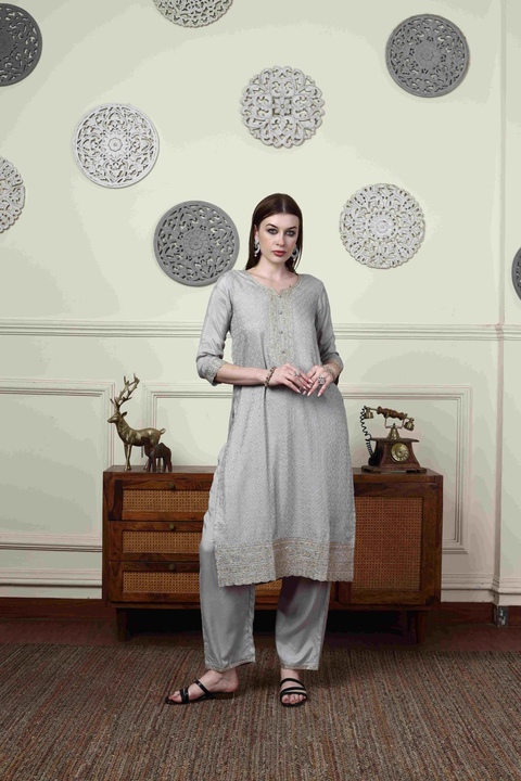Sylva Embroidered Kurta Set