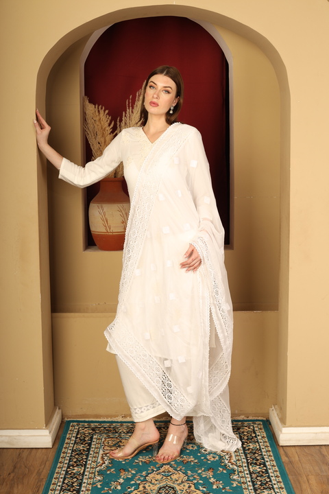 Elara Chikankari Kurta Set