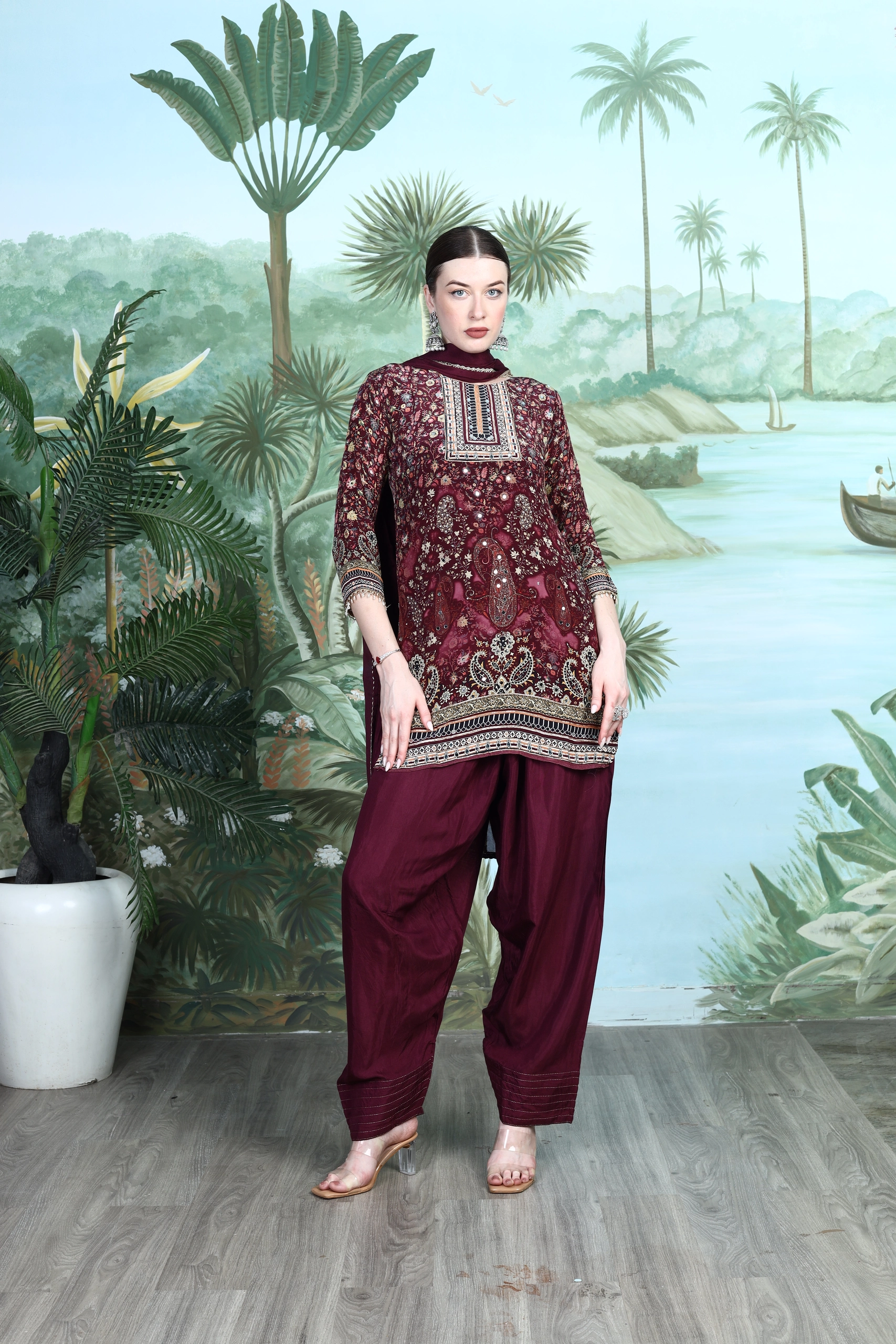 Royale Patiala Suit Set Alternate