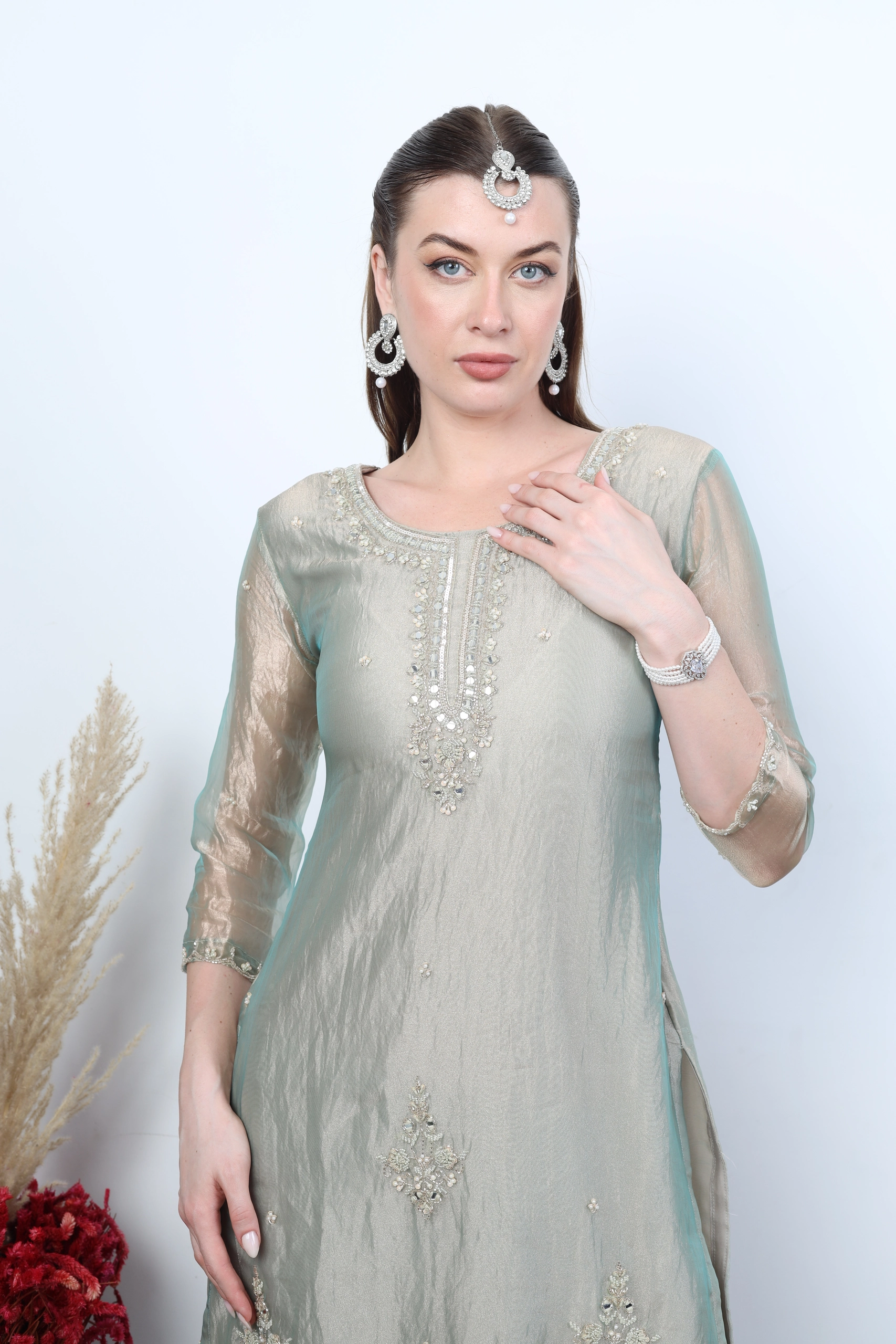 Sage Élise Sharara Set Alternate