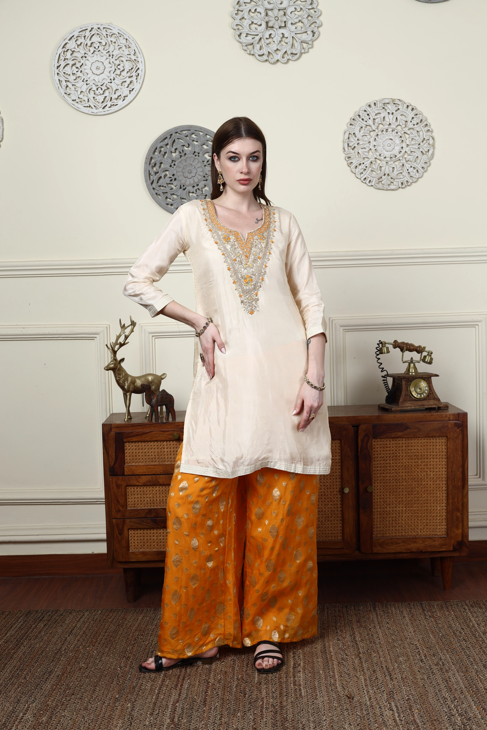 Aureate Kurta Set Alternate