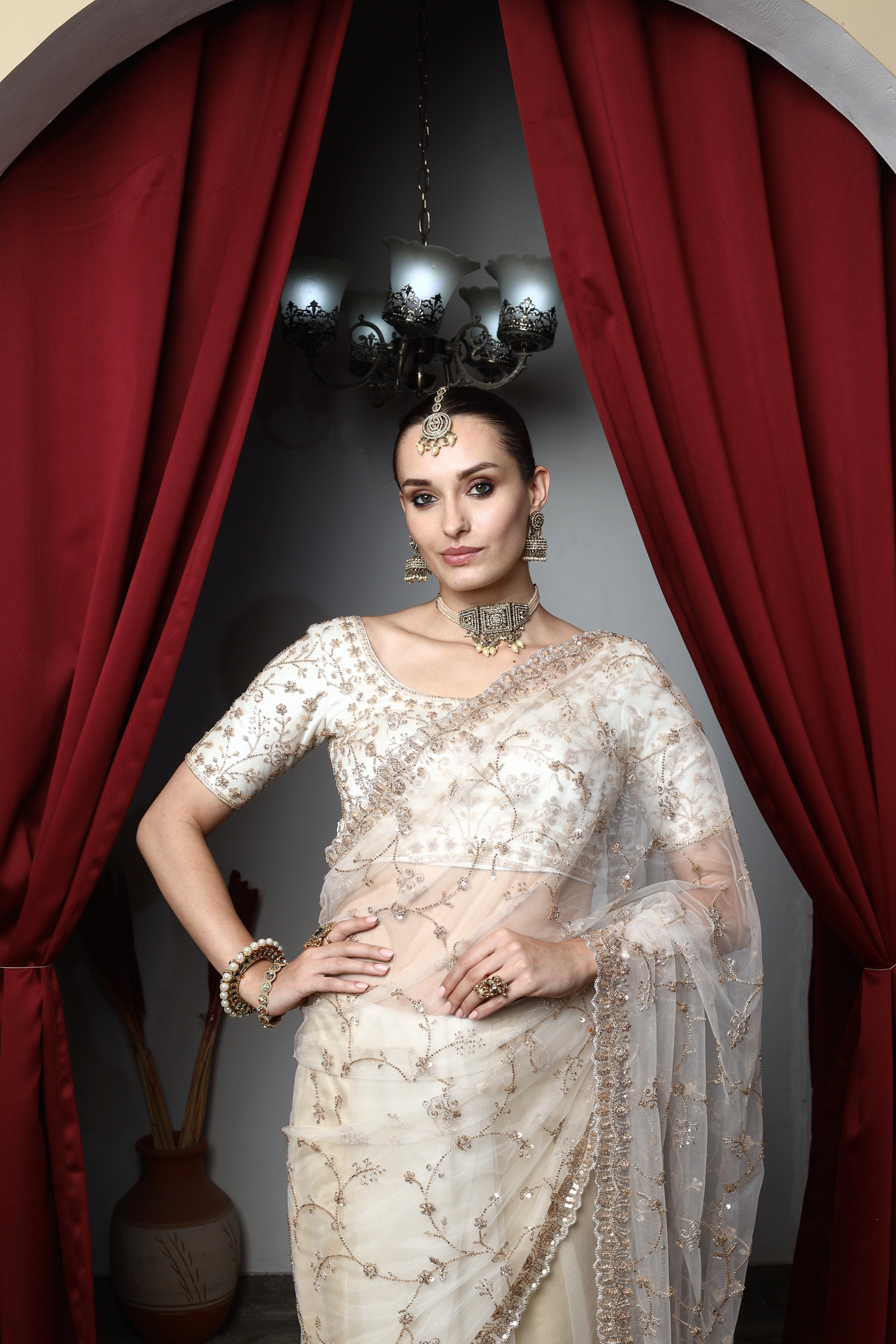 Étoffe Champagne Couture Saree Alternate