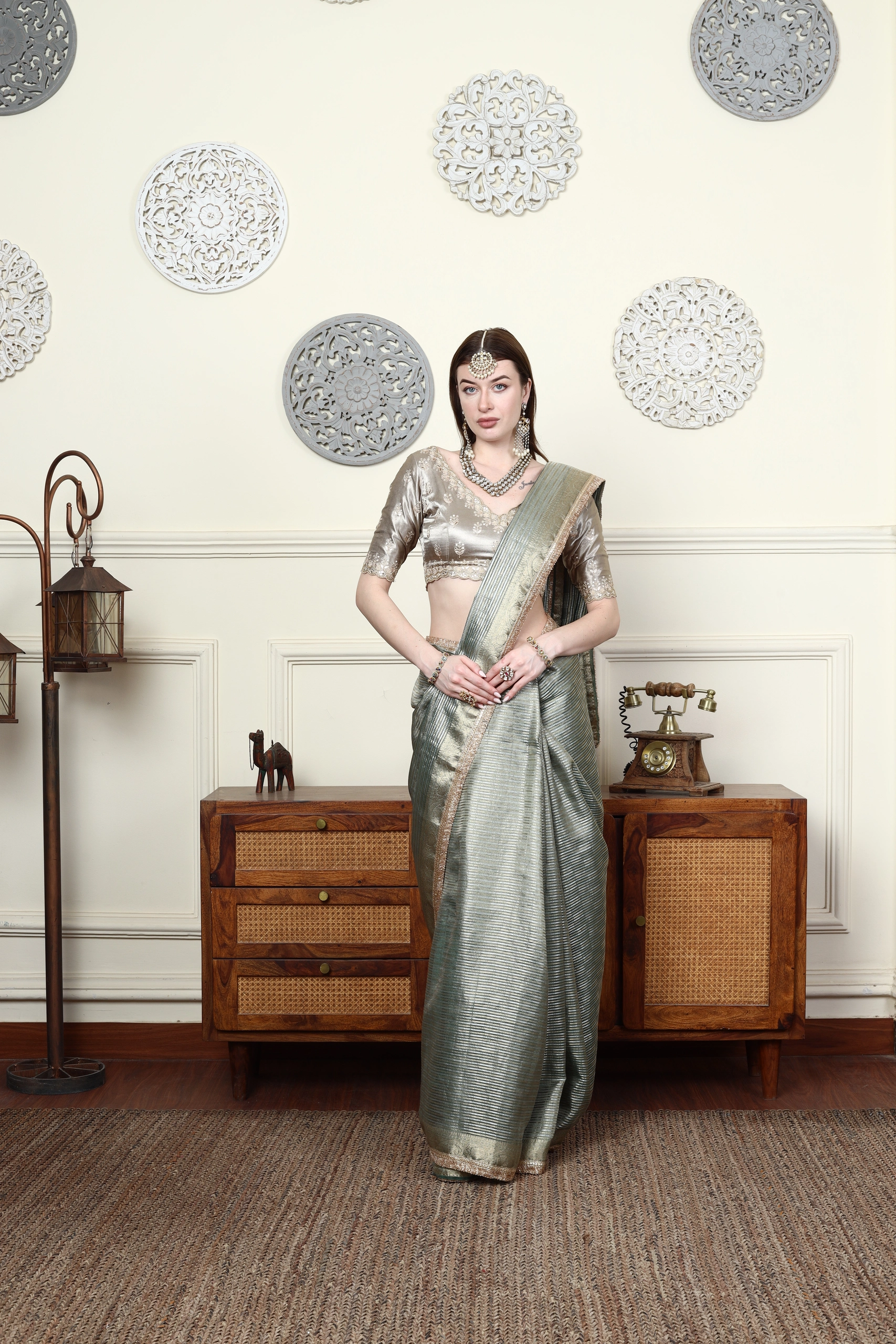 Silvaré Tissue Saree Alternate