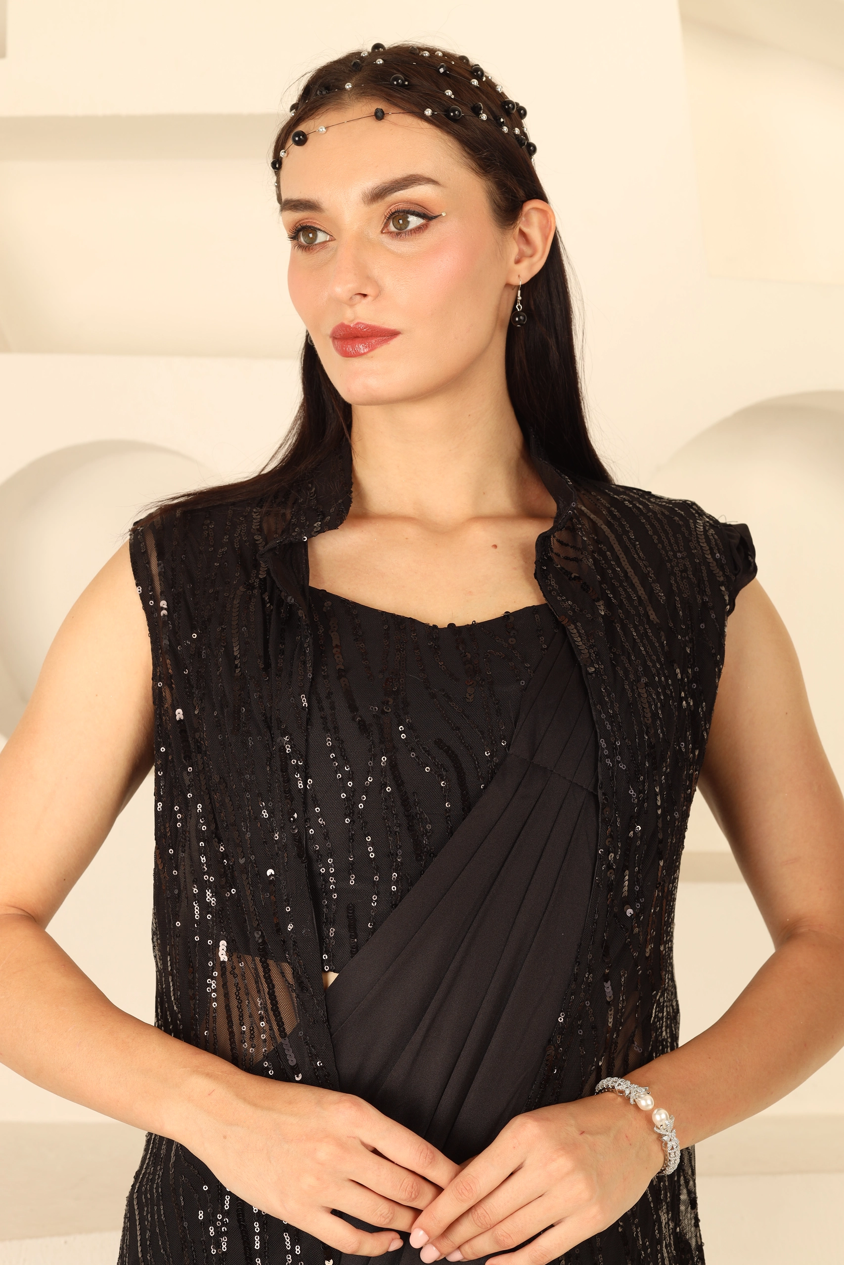 Noir Cascade Saree Set Alternate
