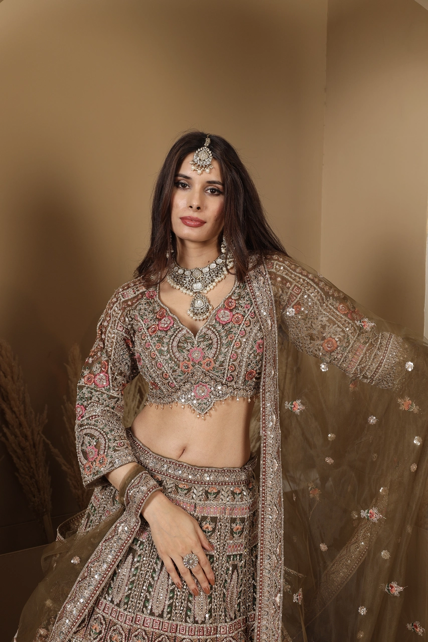 Zareen Bridal Lehenga Alternate