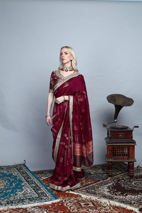 Ruhani Zari Saree Set