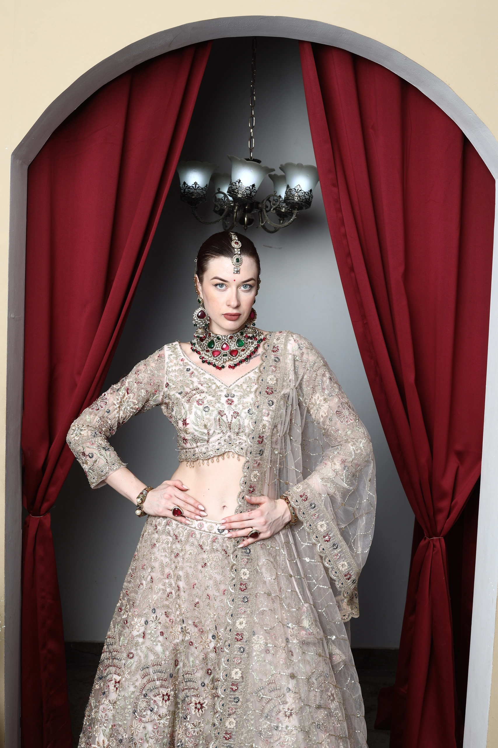 Élanor Ivory Lehenga Set Alternate